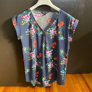 Express Gray-Blue Floral V-Neck Blouse, M
